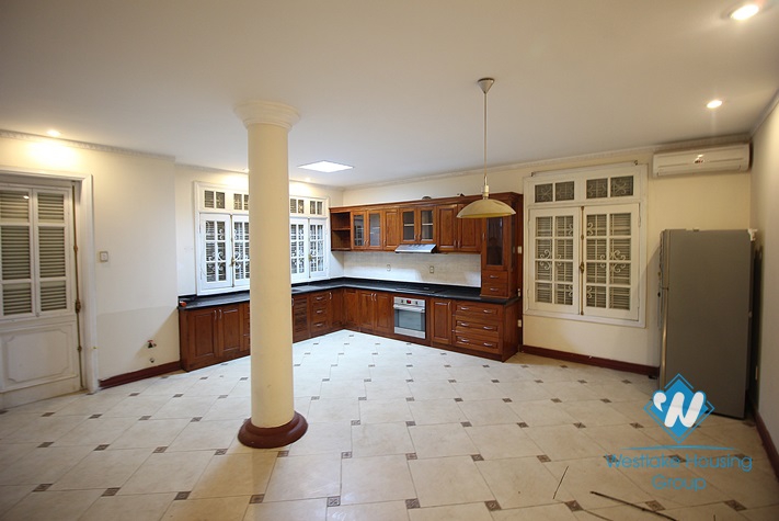 Nice house with small yard for rent in Au Co st, tay Ho, Ha Noi